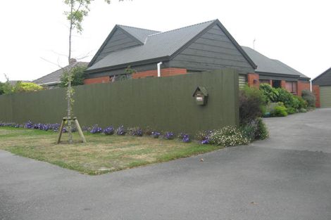 Photo of property in 2/22 Bowen Street, Upper Riccarton, Christchurch, 8041