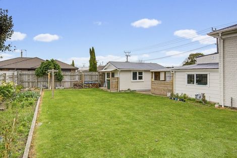 Photo of property in 55 Mako Mako Road, Levin, 5510