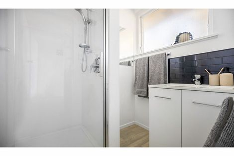 Photo of property in 8 Petries Road, Woodend, 7610