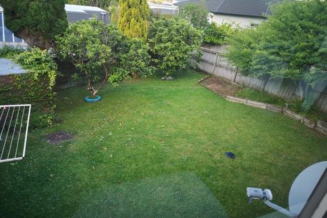 Photo of property in 2/227 East Coast Road, Campbells Bay, Auckland, 0620