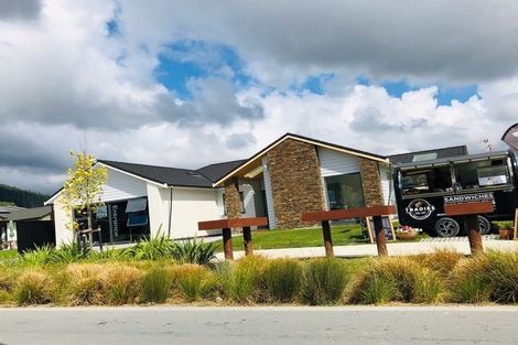 Photo of property in 44 Buddle Road, Wallaceville, Upper Hutt, 5018