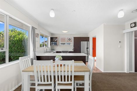Photo of property in 13 Davidson Crescent, Hornby, Christchurch, 8042
