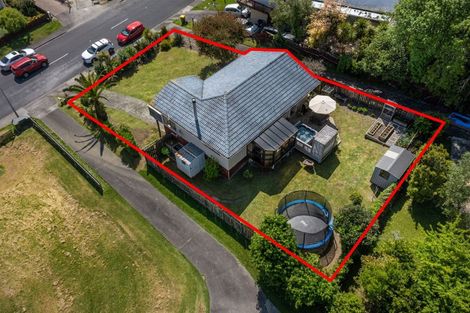 Photo of property in 53 Spinella Drive, Bayview, Auckland, 0629