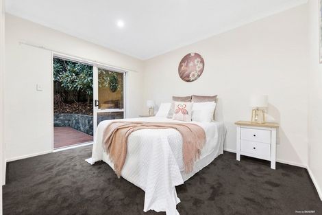 Photo of property in 1 Stamford Crescent, Flat Bush, Auckland, 2019