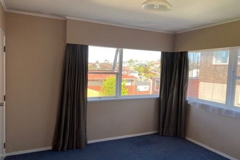 Photo of property in 15 Taitua Drive, Te Atatu South, Auckland, 0610