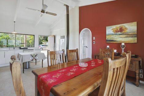 Photo of property in 90 Cedar Terrace, Stanmore Bay, Whangaparaoa, 0932