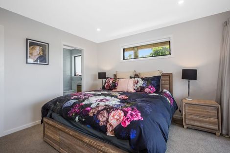 Photo of property in 158b Kahu Road, Paremata, Porirua, 5024