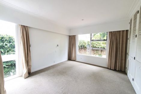 Photo of property in 2/11a Alma Road, Milford, Auckland, 0620