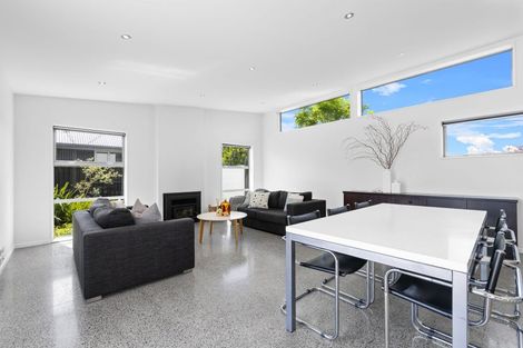 Photo of property in 17 Jacqueline Drive, West Melton, 7618