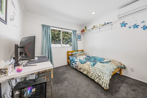 Photo of property in 33 Gala Place, Henderson, Auckland, 0612