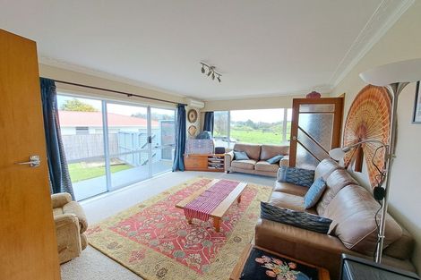 Photo of property in 191 Omata Road, Blagdon, New Plymouth, 4310