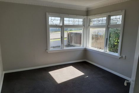Photo of property in 118 Larnach Road, Vauxhall, Dunedin, 9013