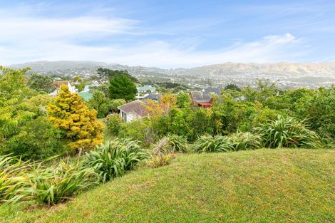 Photo of property in 11 Mandeville Crescent, Grenada Village, Wellington, 6037