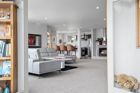 Photo of property in 570a Papamoa Beach Road, Papamoa Beach, Papamoa, 3118