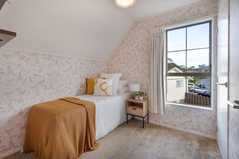 Photo of property in 33 Abilene Crescent, Churton Park, Wellington, 6037