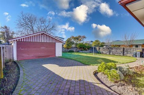 Photo of property in 22 Aileen Place, Upper Riccarton, Christchurch, 8041