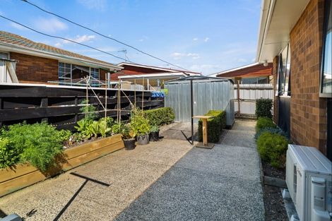 Photo of property in 17 Argyle Street, Mornington, Dunedin, 9011