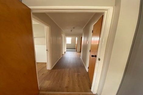 Photo of property in 141 Aviemore Drive, Highland Park, Auckland, 2010