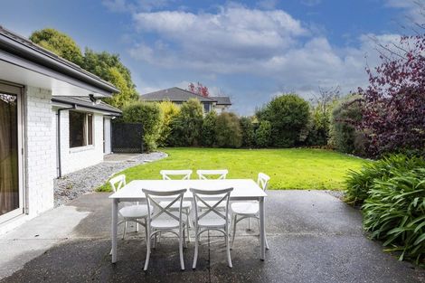 Photo of property in 37 Hussey Road, Harewood, Christchurch, 8051