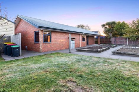 Photo of property in 6b Fovant Street, Russley, Christchurch, 8042