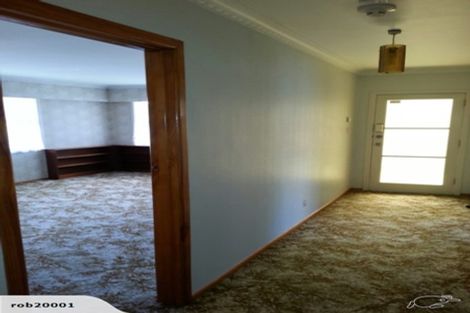 Photo of property in 2/28 Oakland Avenue, Papatoetoe, Auckland, 2025