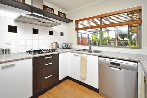 Photo of property in 43 Blackwood Drive, Wattle Downs, Auckland, 2103