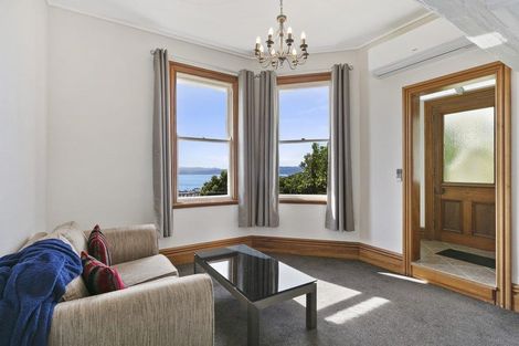 Photo of property in 26 Apuka Street, Brooklyn, Wellington, 6021