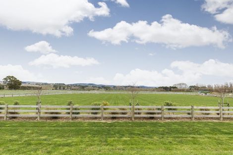 Photo of property in 2 Pheasant Lane, Aokautere, 4471