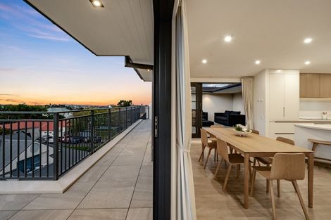 Photo of property in 3a/2 Bassett Road, Remuera, Auckland, 1050