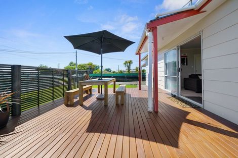 Photo of property in 18a Shortt Street, Foxton Beach, Foxton, 4815