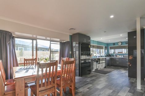 Photo of property in 204 Flaxmere Avenue, Flaxmere, Hastings, 4120