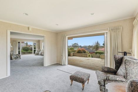 Photo of property in 18 Ashmore Drive, Frankleigh Park, New Plymouth, 4310