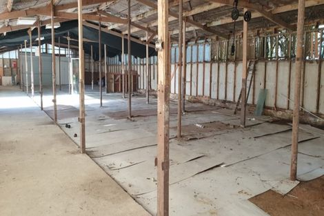 Photo of property in 386 Henderson Valley Road, Henderson Valley, Auckland, 0612