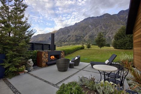 Photo of property in 5 Bretby Court, Jacks Point, Queenstown, 9371