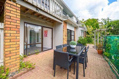 Photo of property in 1 Kallista Place, Browns Bay, Auckland, 0630