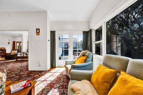 Photo of property in 19 George Street, Hawera, 4610