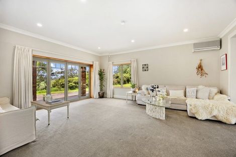 Photo of property in 251 Whitehills Road, Waitoki, 0994