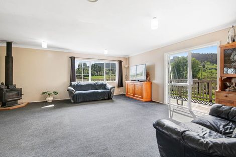 Photo of property in 2832 Kaipara Coast Highway, Glorit, Warkworth, 0984