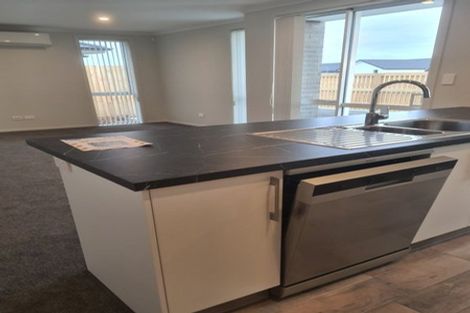 Photo of property in 93 Union Drive, Papamoa, 3118