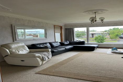 Photo of property in 12 Leslie Avenue, Cloverlea, Palmerston North, 4412