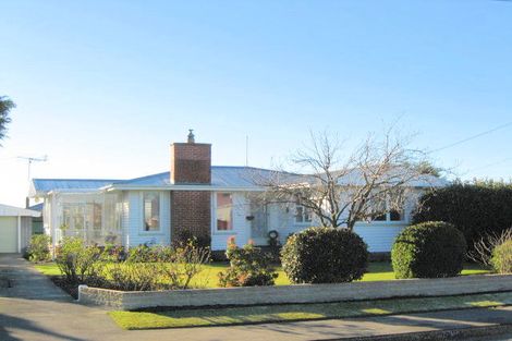 Photo of property in 14 Finsbury Street, Islington, Christchurch, 8042