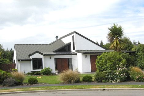 Photo of property in 20 Flaxgrove Place, Parklands, Christchurch, 8083