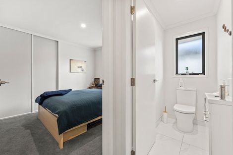 Photo of property in 4 Te Taniwha Road, One Tree Point, 0118