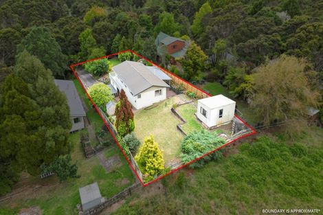 Photo of property in 7 Napuka Road, Henderson Valley, Auckland, 0612