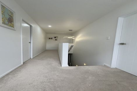 Photo of property in 19d Farwood Drive, Henderson, Auckland, 0612