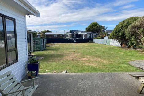 Photo of property in 6 Church Street, Winton, 9720