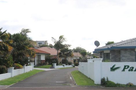 Photo of property in 4 Palm Court, Mount Maunganui, 3116