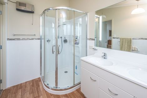 Photo of property in 30 Karamu Street, Tawhero, Whanganui, 4501