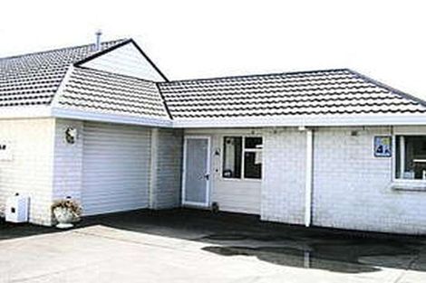 Photo of property in 4a Ngahina Street, Paraparaumu, 5032