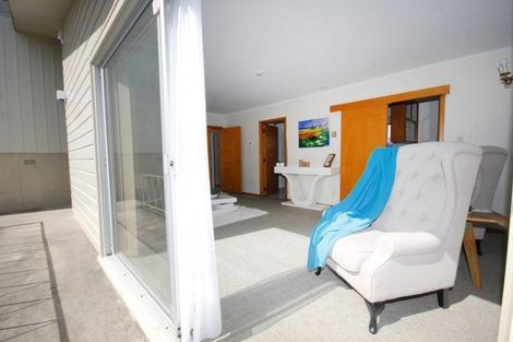 Photo of property in 15 Edgewater Drive, Pakuranga, Auckland, 2010